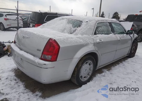 2005 Chrysler 300 Touring from USA, damaged, VIN 2C3JA53G45H136050